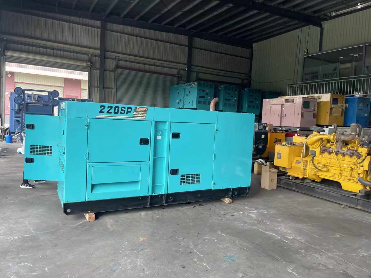 济阳800kW 柴油发电机的输出电流波动范围是多少？