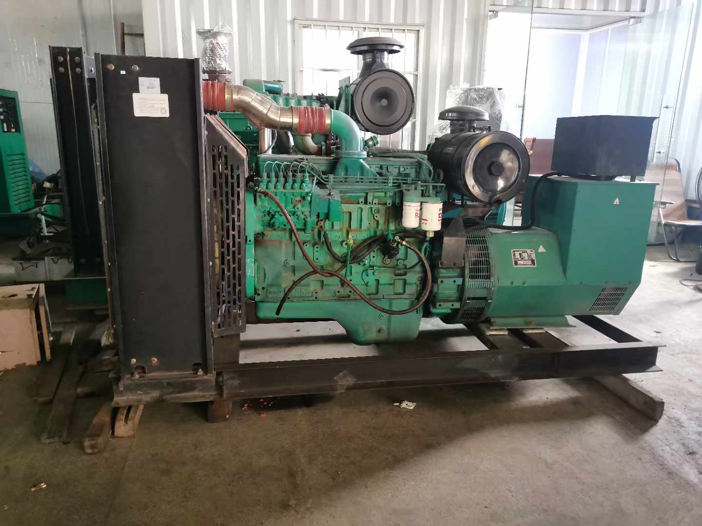 济阳发电机租赁如何确定电缆的承载电流是否在安全范围内？