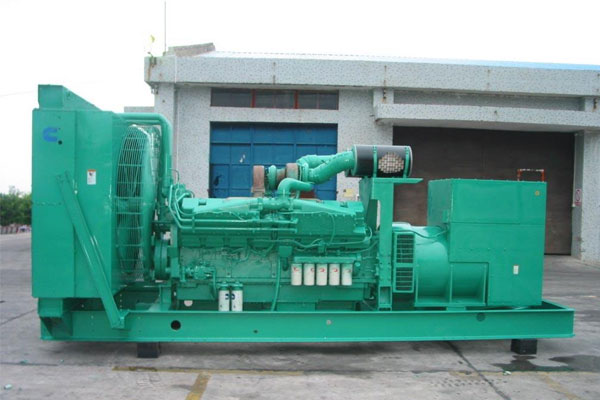 济阳工厂发电机应急发电时如何更准确地检查发电机状态？