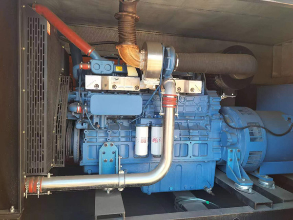 济阳燃油消耗率与进气温度的具体关系是什么？